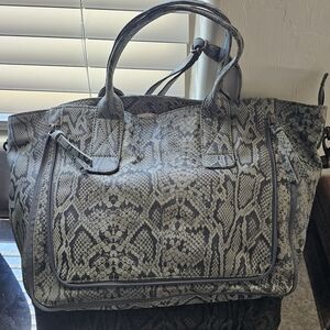 100% Genuine Leather Python-Print Tote Bag in Gray